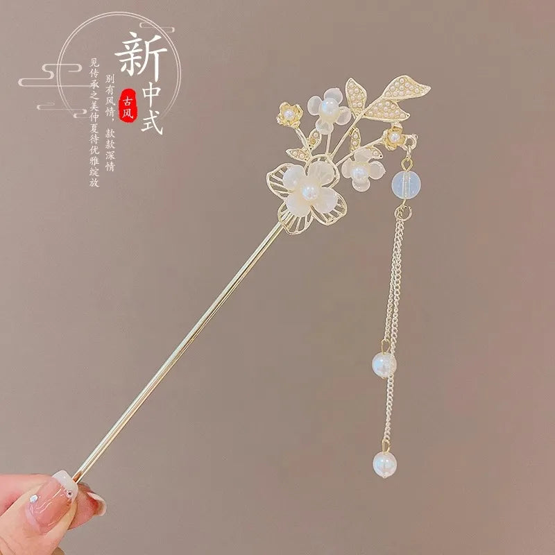 Chinese Floral Tassel Hair Clip — Enameled Alloy