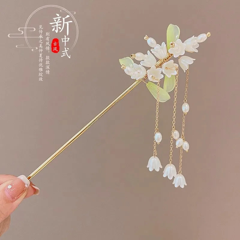 Chinese Floral Tassel Hair Clip — Enameled Alloy