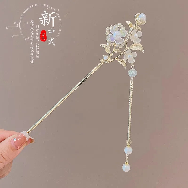 Chinese Floral Tassel Hair Clip — Enameled Alloy