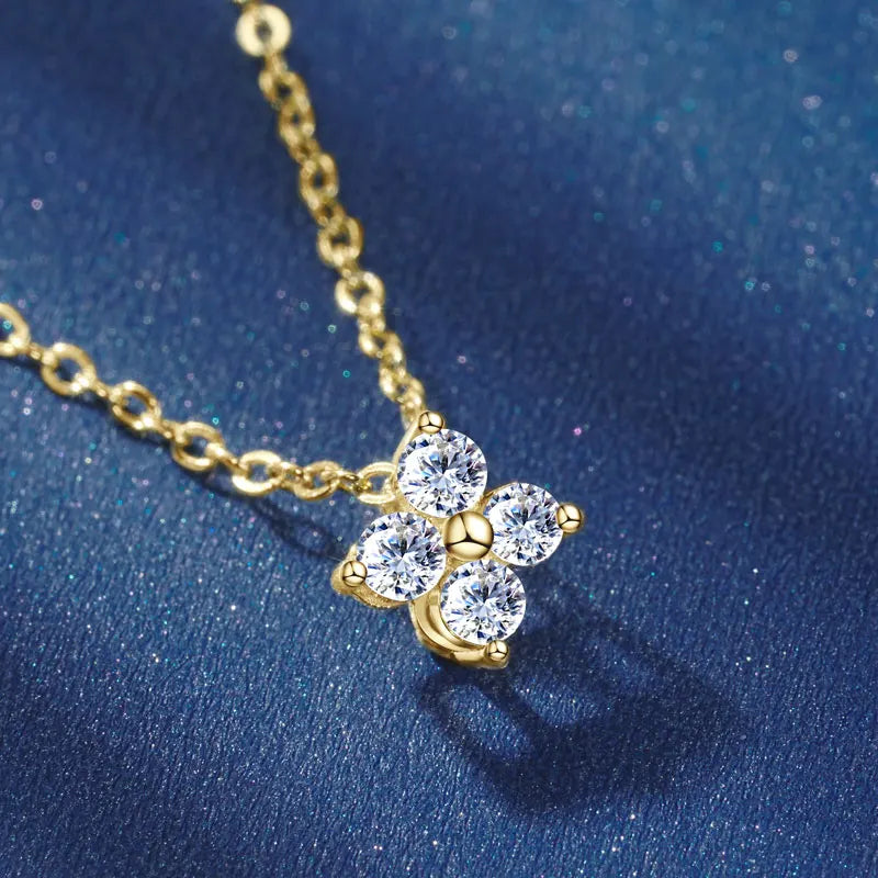 10K Solid Gold 0.06ct*4 Moissanite Diamond Pendant Necklace Four-Leaf Clover Style *Certified*