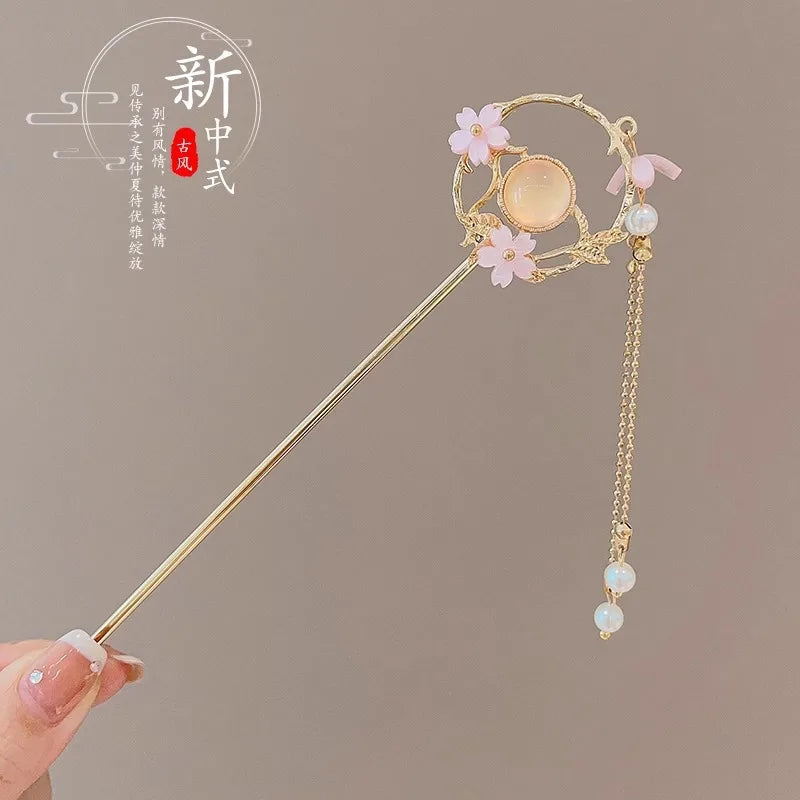 Chinese Floral Tassel Hair Clip — Enameled Alloy