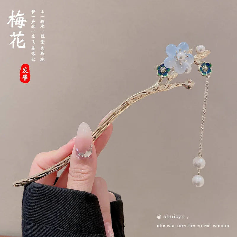 Chinese Floral Tassel Hair Clip — Enameled Alloy
