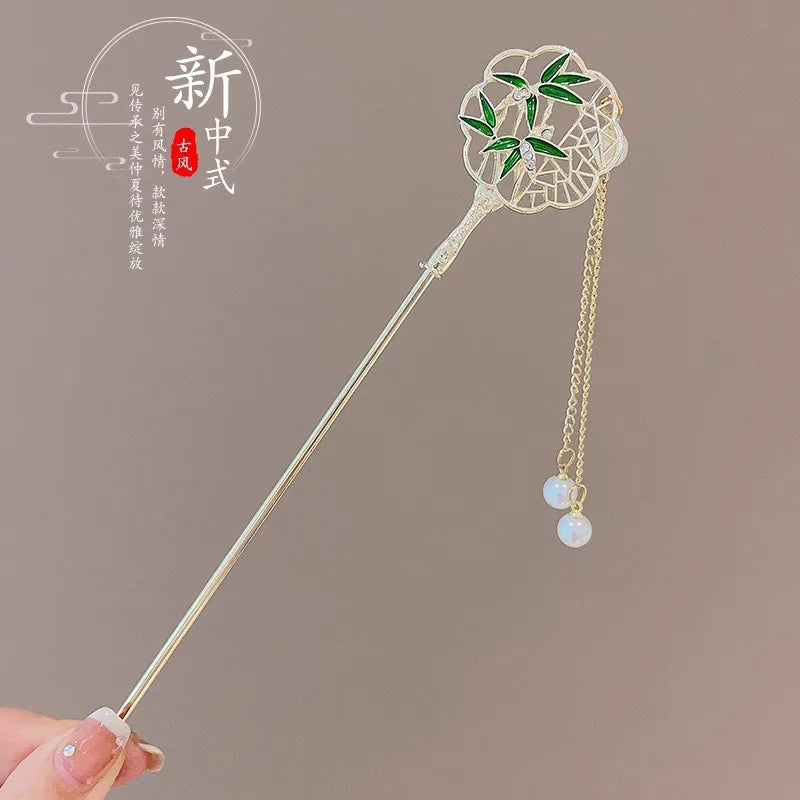 Chinese Floral Tassel Hair Clip — Enameled Alloy